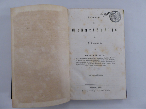 Lehrbuch der Geburtshülfe für Hebammen