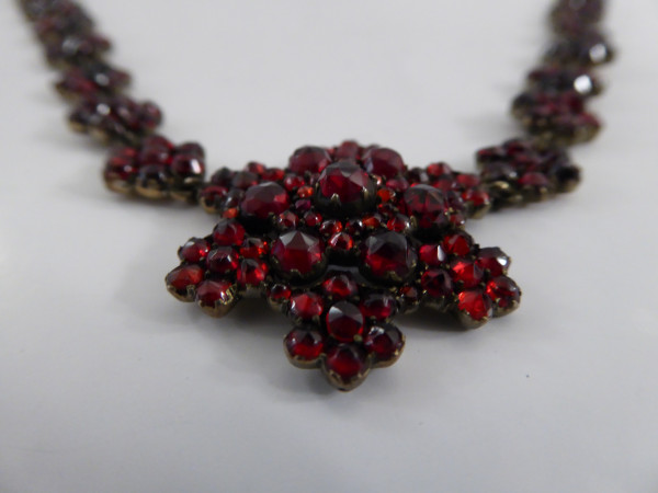 Antikes Granatcollier aus ca. 1880