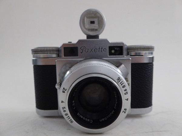 Braun Paxette mit Aufsatz mit Cassarit 1:2,8