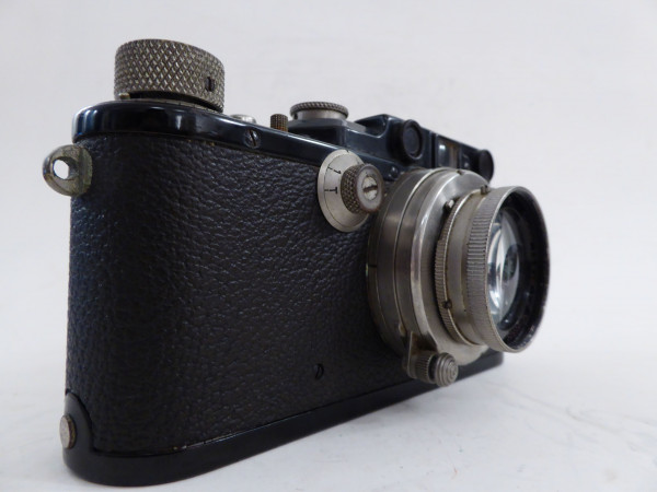 Leica I No. 159542 mit Summar 1:2,0 / 50 mit Kappe