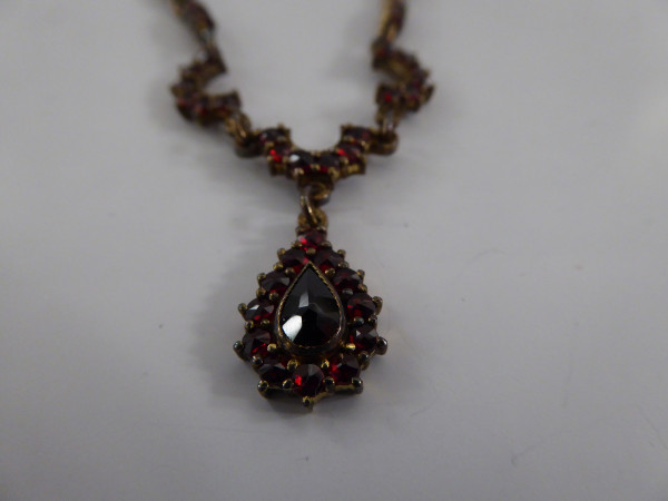 Antike Granat-Halskette, Gold, 1880