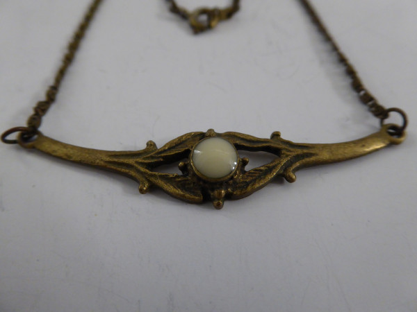 Jugendstil-Halskette mit Opal, 1870