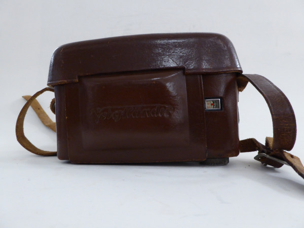Voigtländer Vitessa T mit Color Skopar 1:2,8 / 50 mm mit Tasche 155,00 und Anleitung