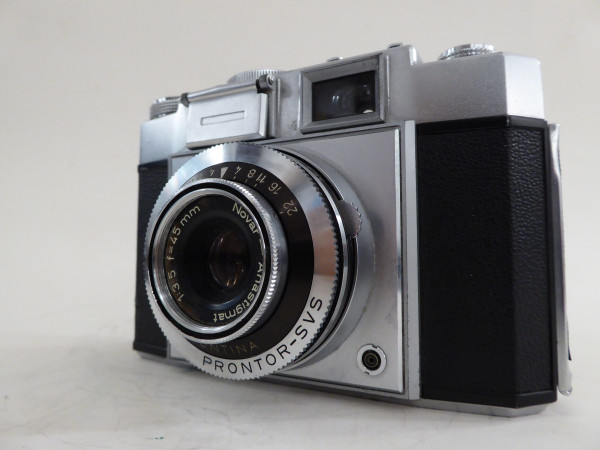 Zeiss Ikon Tessa mit Novar 1:3,5 / 45 mm