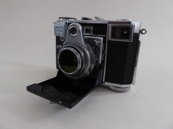 Zeiss Ikon Contessa mit Tessar 1:2,8 / 45mm